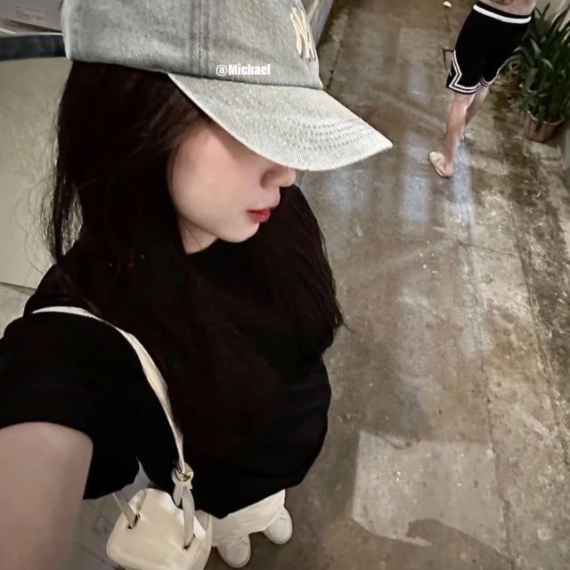 LI LI